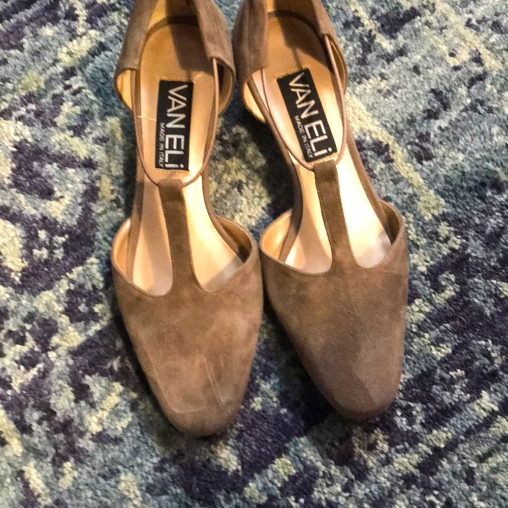 Vaneli Italian flats